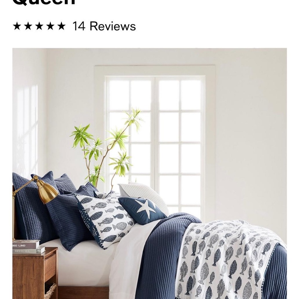 Navy Blue, Waflle quilt Set. I have a duvet set size QUEEN & KING... - Picture 5 of 8